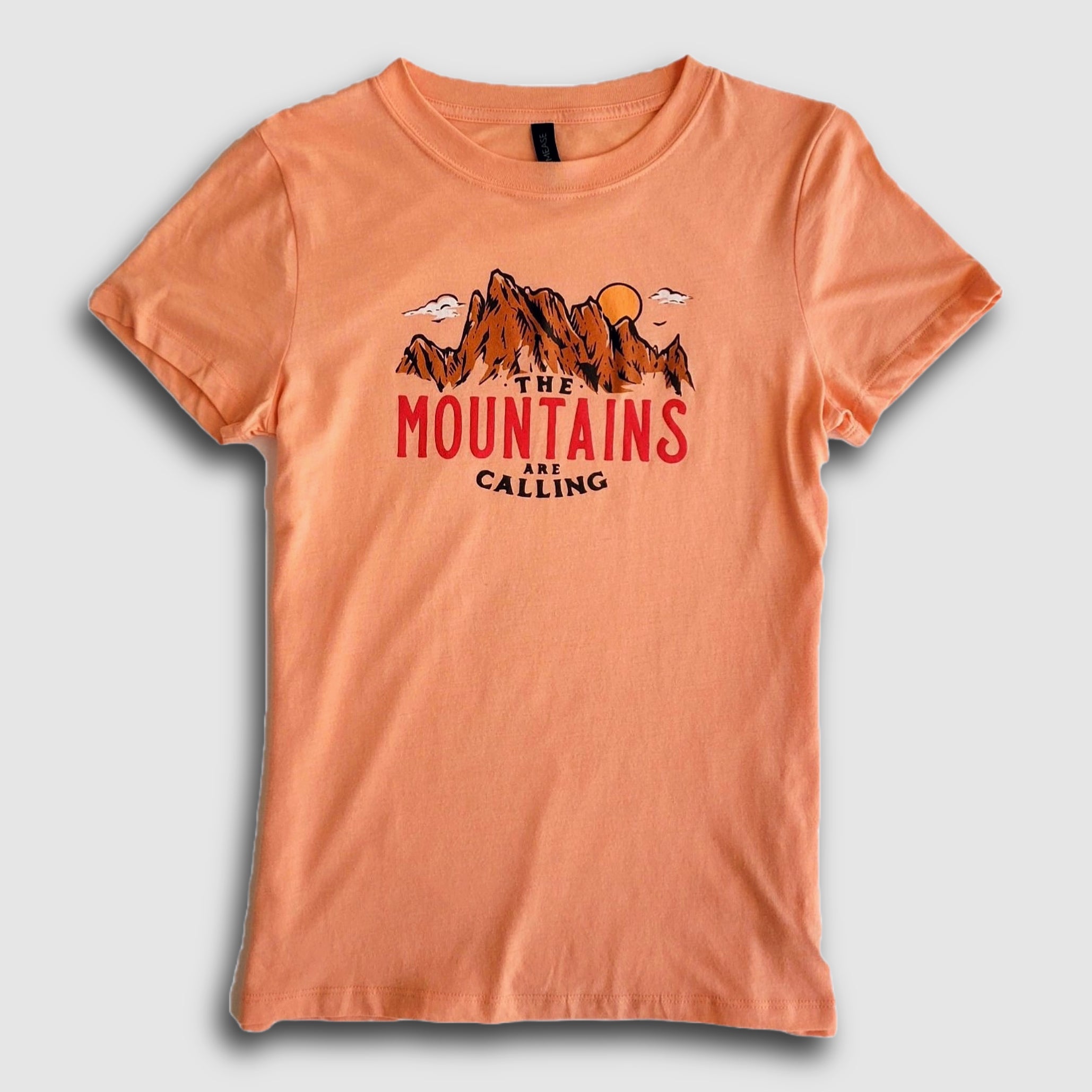 Women's Mtns Are Calling Tee - Peach