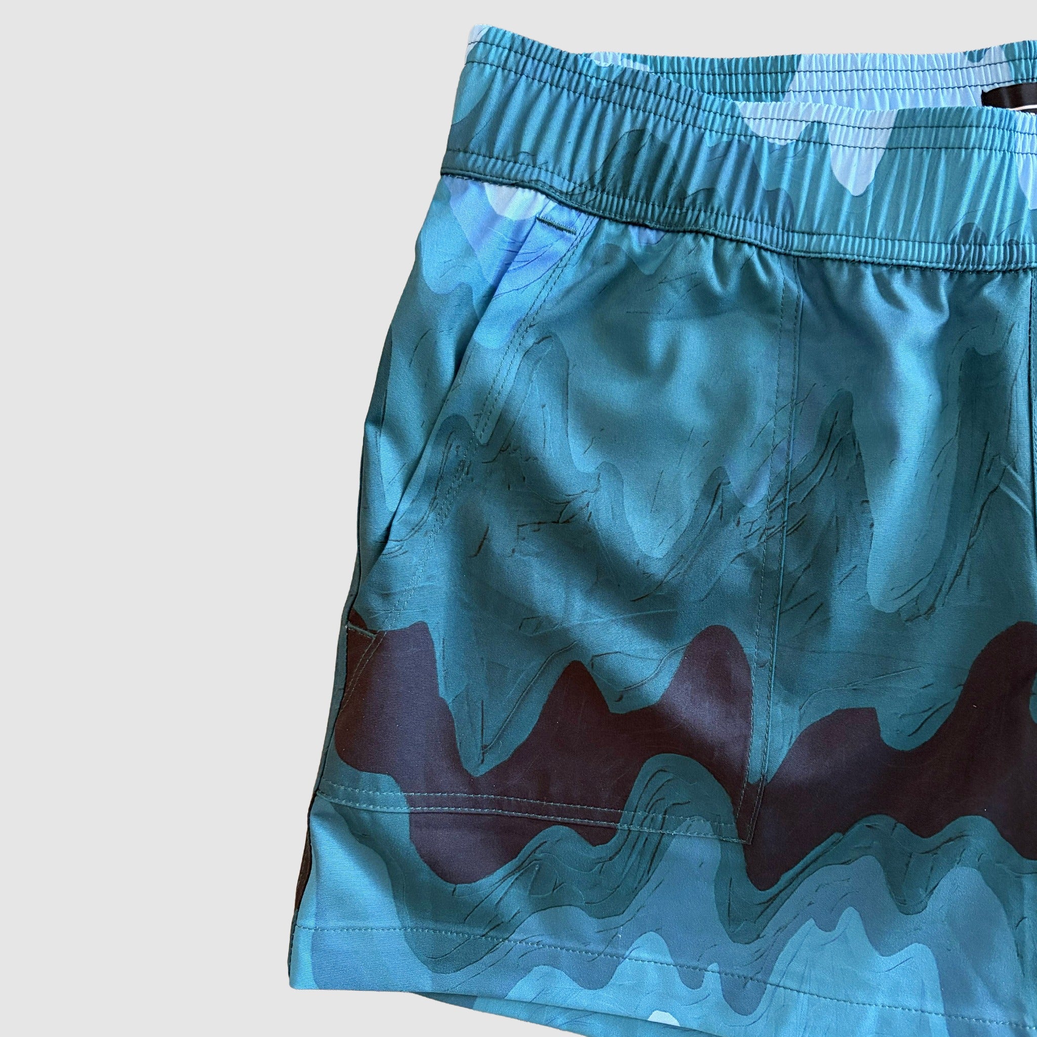 Women's Tech Short - Mountain Waves