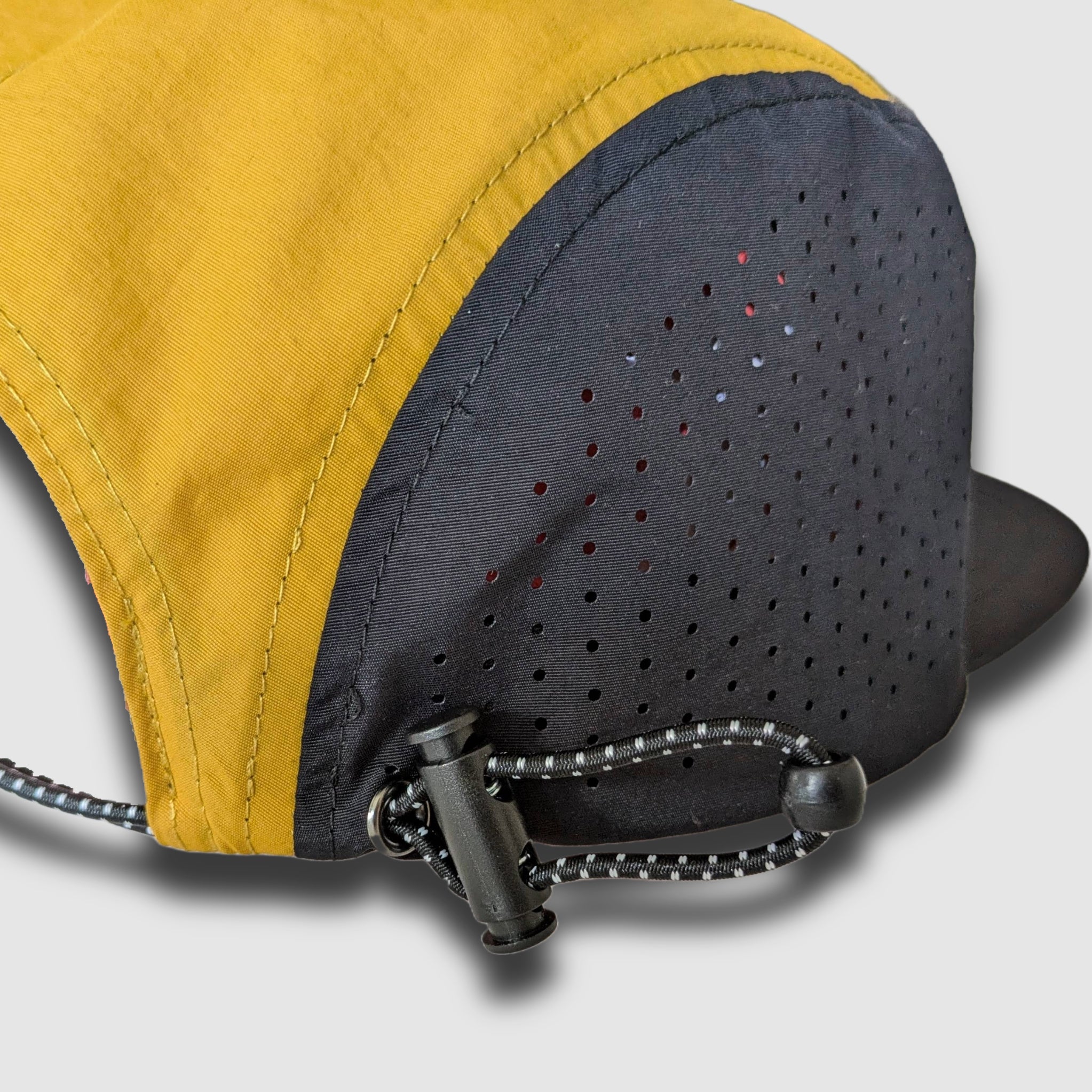 Ultralight 5-Panel Camper Hat - Boysenberry/Gold