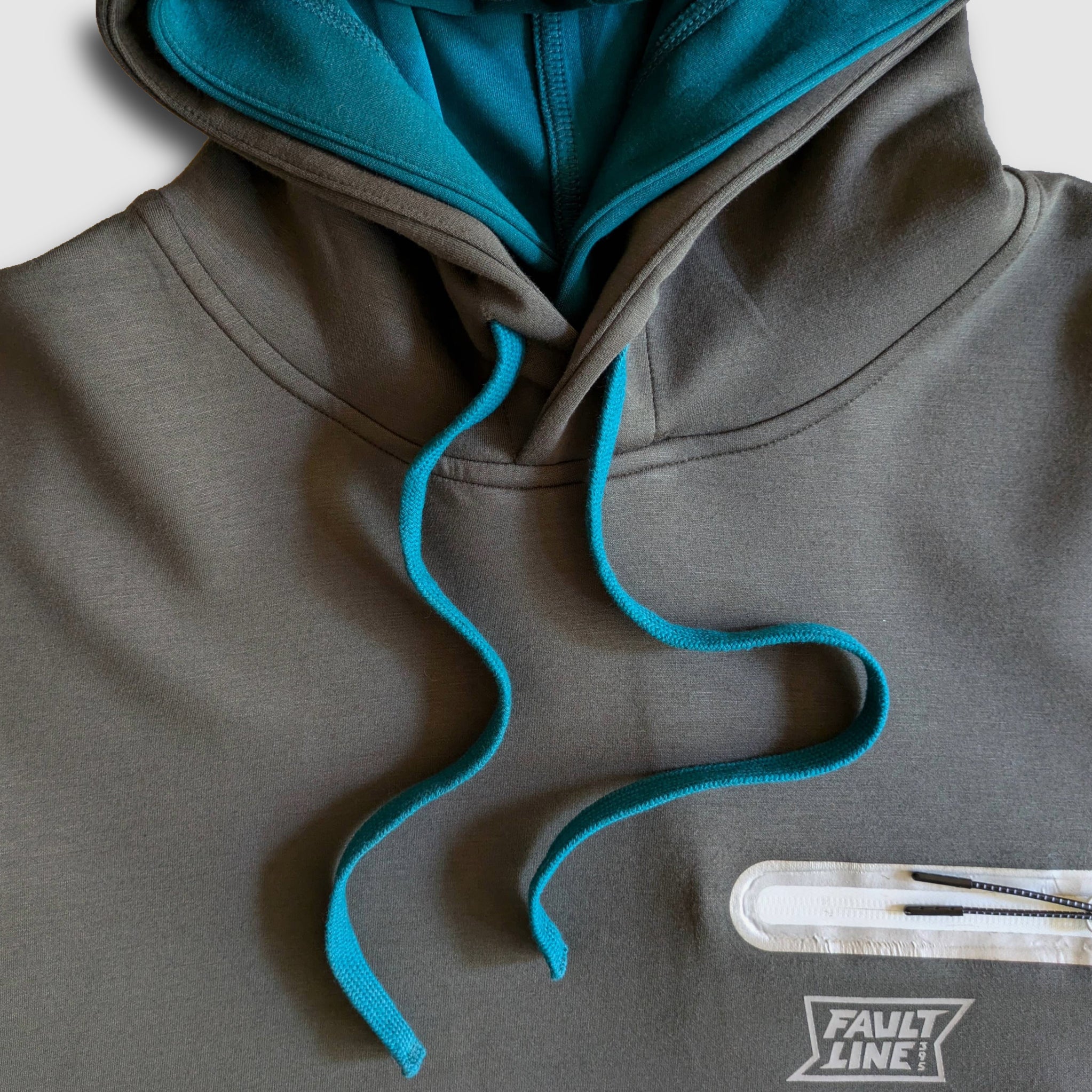 Cloud 9 Tech Hoodie - Graphite/Teal