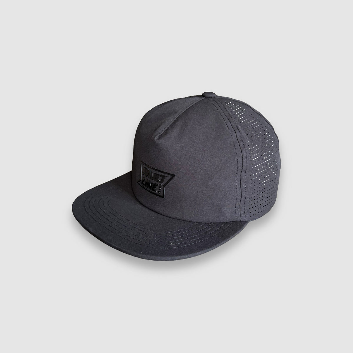 Summit Vented Tech Hat - Blackout